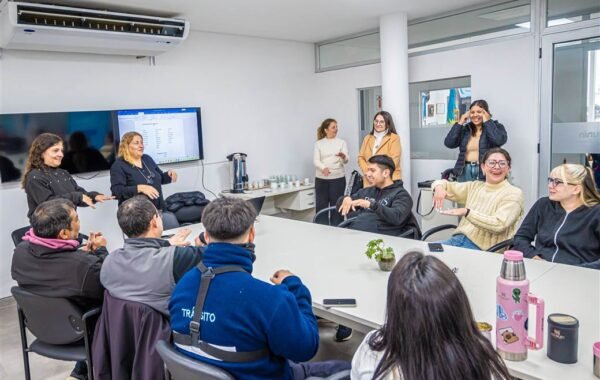 Agentes de Tránsito de Junín aprendieron lengua de señas para atender a personas sordas