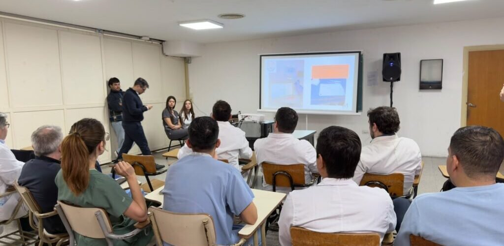 Cirugías en vivo en el Larcade para capacitar a urólogos en una técnica con láser